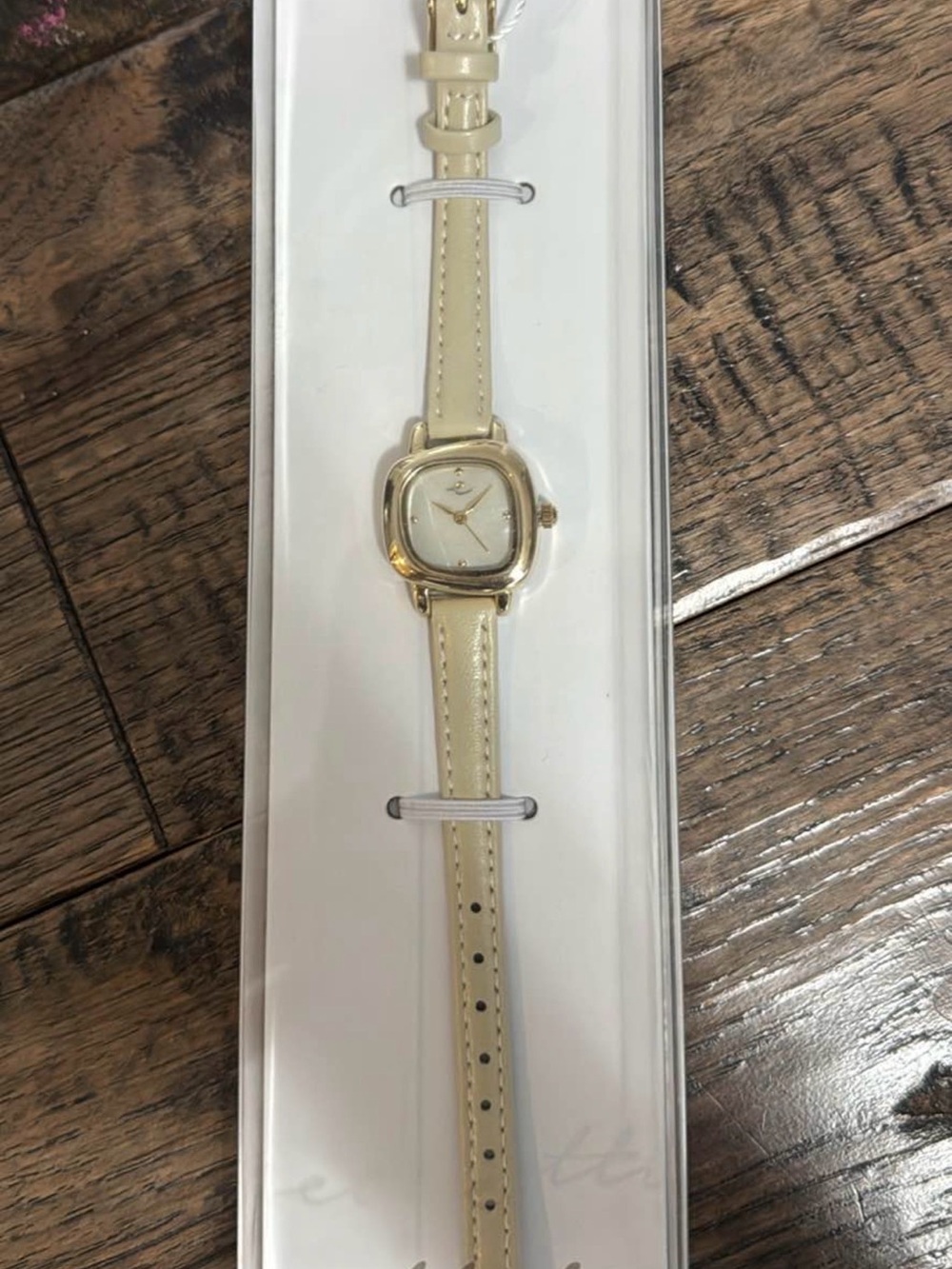Ettika Wavy Leather & Gold Watch